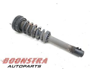 Gebruikte Mac Phersonpoot rechts-voor Jaguar F-Pace 2.0 D 180 16V AWD Prijs € 129,95 Margeregeling aangeboden door Boonstra Autoparts