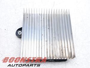 Gebruikte Radio versterker Tesla Model 3 Long Range, Performance AWD Prijs € 249,95 Margeregeling aangeboden door Boonstra Autoparts