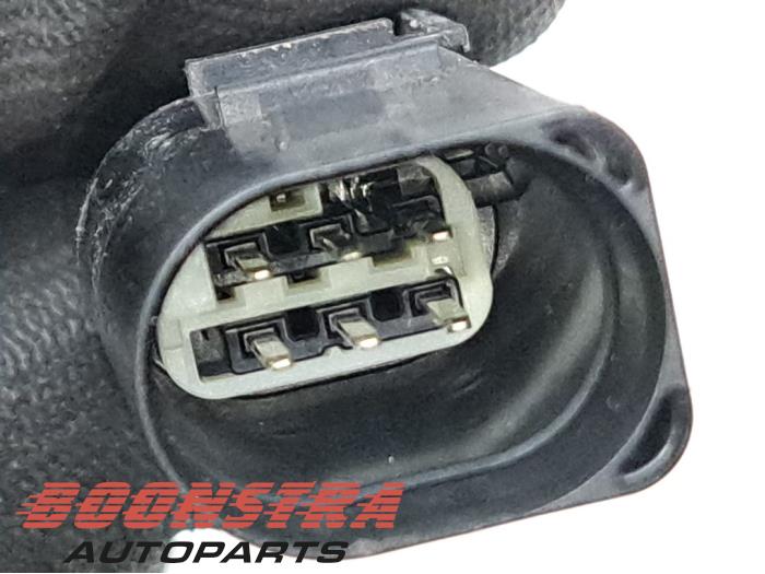 Lambda Sonde van een Nissan Qashqai (J11) 1.3 DIG-T 140 16V 2020