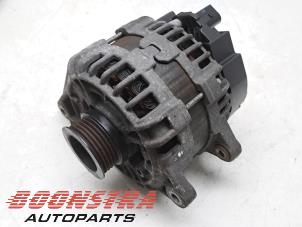 Gebruikte Alternator Mercedes CLA (117.3) 2.2 CLA-220 CDI, 220 d 16V Prijs € 24,95 Margeregeling aangeboden door Boonstra Autoparts