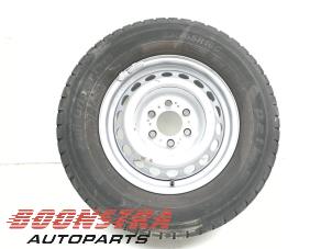 Gebruikte Velg + Band Volkswagen Crafter 2.0 TDI Prijs € 84,64 Inclusief btw aangeboden door Boonstra Autoparts