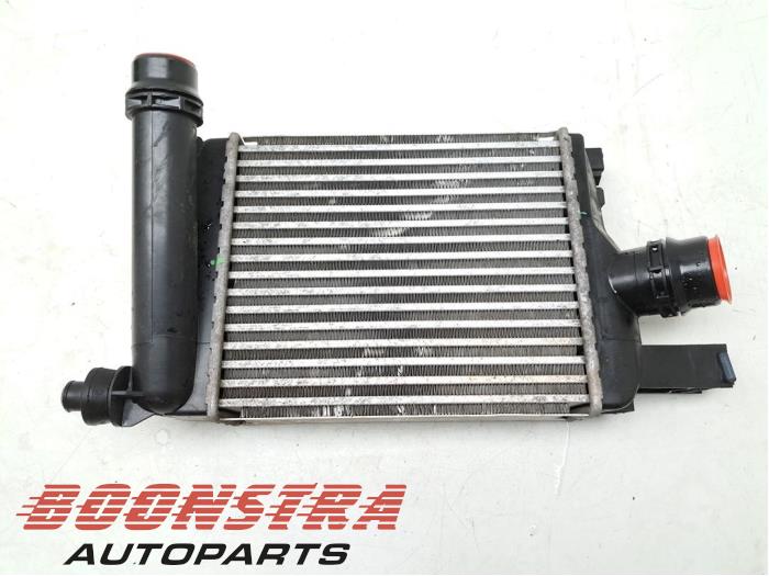 Gebruikte Intercooler Renault Captur I (2R) 1.3 TCE 150 16V Prijs € 39,95 Margeregeling aangeboden door Boonstra Autoparts