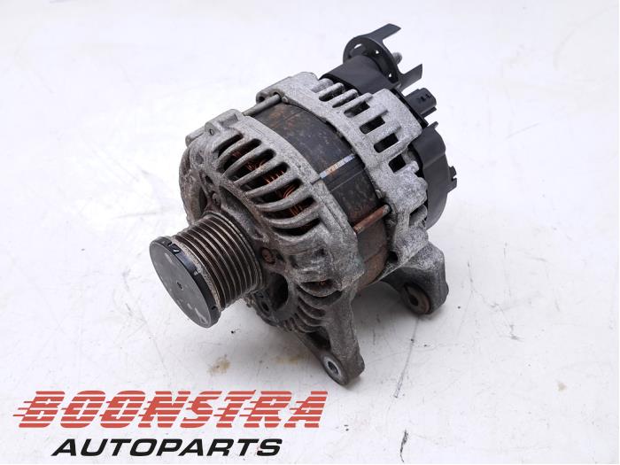 Gebruikte Dynamo Renault Captur I (2R) 1.3 TCE 150 16V Prijs € 58,95 Margeregeling aangeboden door Boonstra Autoparts