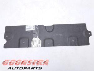 Gebruikte Bekleding bagageruimte BMW 3-Serie Prijs € 34,06 Inclusief btw aangeboden door Boonstra Autoparts