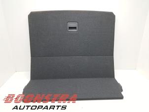 Gebruikte Kofferbak Mat Opel Corsa F (UB/UH/UP) 1.2 Turbo 12V 100 Prijs € 59,95 Margeregeling aangeboden door Boonstra Autoparts