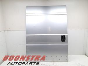 Gebruikte Schuifdeur rechts Fiat Ducato (250) 2.3 D 130 Multijet Minibus Extralongo Prijs € 299,00 Inclusief btw aangeboden door Boonstra Autoparts