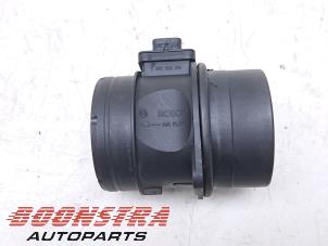 Gebruikte Luchtmassameter Volkswagen Crafter (SY) 2.0 TDI Prijs € 30,19 Inclusief btw aangeboden door Boonstra Autoparts