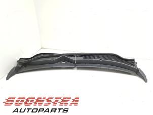 Gebruikte Paravan Suzuki Vitara (LY/MY) 1.5 16V Dualjet Hybrid Prijs € 39,95 Margeregeling aangeboden door Boonstra Autoparts