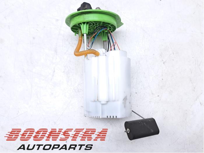 Gebruikte Tank element Pomp Volkswagen Passat Variant (3G5) 1.4 GTE 16V Prijs € 39,95 Margeregeling aangeboden door Boonstra Autoparts