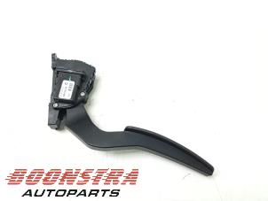 Gebruikte Gaspedaal Chrysler 300 C 5.7 V8 Hemi Prijs € 149,95 Margeregeling aangeboden door Boonstra Autoparts