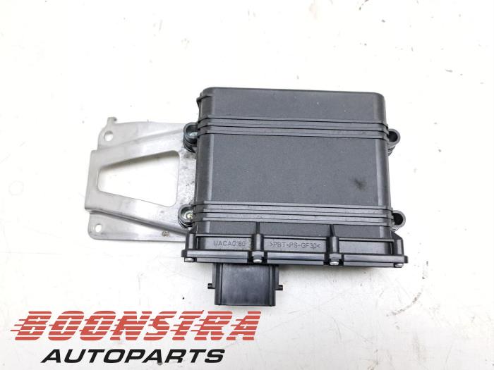 ABS Computer van een Toyota Yaris IV (P21/PA1/PH1) 1.5 12V Hybrid 115 2021