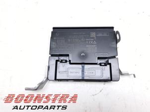 Gebruikte Telefoon Module Toyota Yaris IV (P21/PA1/PH1) 1.5 12V Hybrid 115 Prijs € 144,95 Margeregeling aangeboden door Boonstra Autoparts