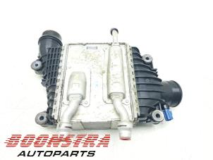 Gebruikte Intercooler Jaguar F-Pace 2.0 D 180 16V AWD Prijs € 49,95 Margeregeling aangeboden door Boonstra Autoparts