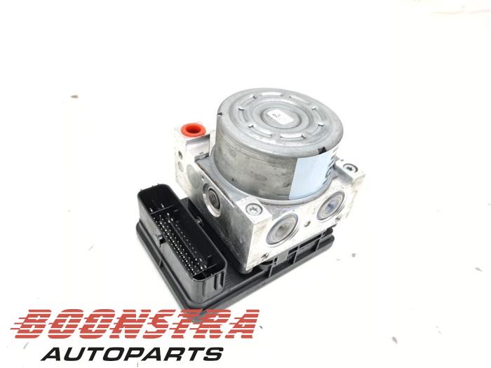 Gebruikte ABS Pomp Volkswagen Golf VII (AUA) 1.4 GTE 16V Prijs € 39,95 Margeregeling aangeboden door Boonstra Autoparts