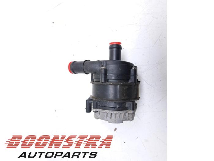 Gebruikte Waterpomp Volkswagen Golf VII (AUA) 1.4 GTE 16V Prijs € 24,95 Margeregeling aangeboden door Boonstra Autoparts