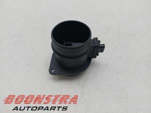 Gebruikte Luchtmassameter Opel Grandland (X) 1.6 Turbo 16V Hybrid Prijs € 49,95 Margeregeling aangeboden door Boonstra Autoparts