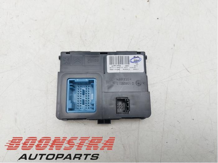 Gebruikte Module climatronic Opel Grandland (X) 1.6 Turbo 16V Hybrid Prijs € 29,95 Margeregeling aangeboden door Boonstra Autoparts
