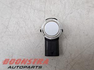 Gebruikte Parkeersensor Tesla Model 3 Long Range, Performance AWD Prijs € 24,95 Margeregeling aangeboden door Boonstra Autoparts