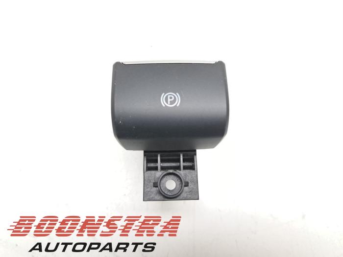 Gebruikte Schakelaar handrem Ford Usa Mustang Mach-E 75kWh RWD, 98kWh Extended RWD Prijs € 44,95 Margeregeling aangeboden door Boonstra Autoparts