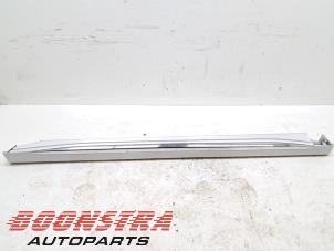 Gebruikte Zijskirt rechts Mitsubishi Outlander (GF/GG) 2.0 16V PHEV 4x4 Prijs € 120,95 Margeregeling aangeboden door Boonstra Autoparts