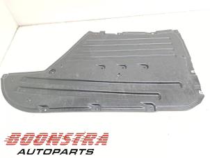 Gebruikte Beschermplaat bodem BMW 4 serie (G23) 420i 2.0 TwinPower Turbo 16V Prijs € 24,94 Inclusief btw aangeboden door Boonstra Autoparts