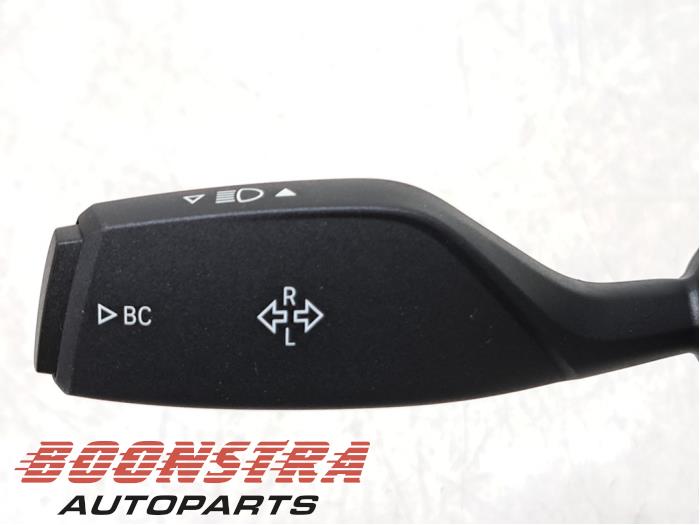 Combischakelaar Stuurkolom van een BMW 4 serie (G23) 420i 2.0 TwinPower Turbo 16V 2022