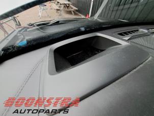 Gebruikte Head-up display Volvo XC90 II 2.0 D5 16V AWD Prijs € 249,00 Margeregeling aangeboden door Boonstra Autoparts