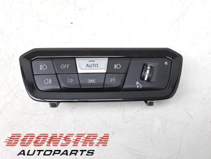 Gebruikte Schakelaar Licht BMW 4 serie (G23) 420i 2.0 TwinPower Turbo 16V Prijs € 64,94 Inclusief btw aangeboden door Boonstra Autoparts