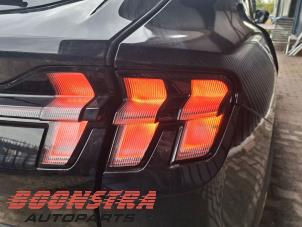 Gebruikte Achterlicht rechts Ford Usa Mustang Mach-E 75kWh RWD, 98kWh Extended RWD Prijs € 349,00 Margeregeling aangeboden door Boonstra Autoparts