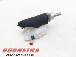 Gebruikte Hoofdremcilinder Renault Trafic (1FL/2FL/3FL/4FL) 2.0 dCi 16V 110 Prijs € 30,19 Inclusief btw aangeboden door Boonstra Autoparts