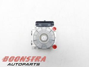 Gebruikte ABS Pomp Renault Trafic (1FL/2FL/3FL/4FL) 2.0 dCi 16V 110 Prijs € 154,95 Inclusief btw aangeboden door Boonstra Autoparts