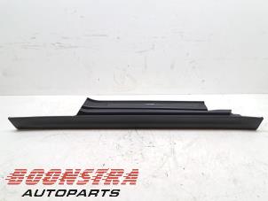 Gebruikte Zijskirt rechts Mini Mini (F56) Cooper SE,Electric Prijs € 169,95 Margeregeling aangeboden door Boonstra Autoparts