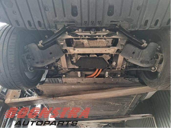 Subframe van een BMW iX (I20) xDrive40 77 kWh 2023
