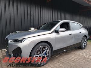 Gebruikte Asschenkel links-voor BMW iX (I20) xDrive40 77 kWh Prijs € 249,00 Margeregeling aangeboden door Boonstra Autoparts