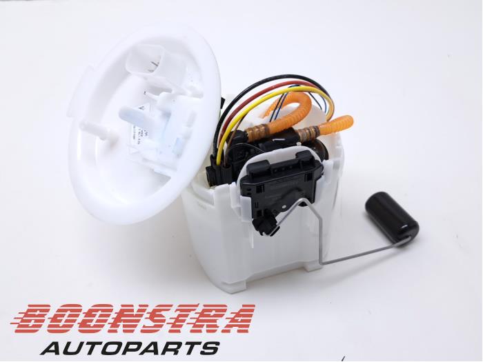 Gebruikte Tank element Pomp BMW X5 (G05) xDrive50e 3.0 24V Prijs € 99,95 Inclusief btw aangeboden door Boonstra Autoparts