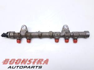 Gebruikte Injector brug Opel Combo 1.3 CDTI 16V ecoFlex Prijs € 30,19 Inclusief btw aangeboden door Boonstra Autoparts