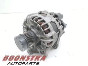 Gebruikte Dynamo Mercedes C (C205) C-250 2.0 16V Prijs € 94,95 Margeregeling aangeboden door Boonstra Autoparts