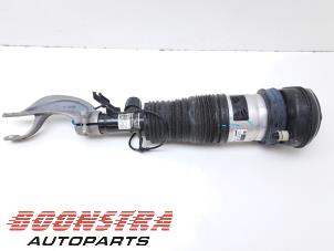 Gebruikte Schokdemperpoot rechts-voor BMW X5 (G05) xDrive50e 3.0 24V Prijs € 1.449,00 Inclusief btw aangeboden door Boonstra Autoparts