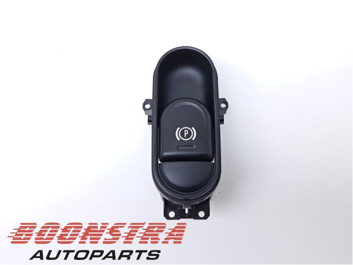 Gebruikte Handrem schakelaar Mini Countryman (F60) 2.0 16V John Cooper Works ALL4 Prijs € 29,50 Inclusief btw aangeboden door Boonstra Autoparts