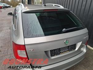 Gebruikte Achterklep Skoda Superb Combi (3TAC/TAF) 1.8 TSI 16V Prijs € 695,00 Margeregeling aangeboden door Boonstra Autoparts