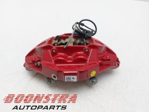 Gebruikte Remklauw (Tang) links-voor Mini Countryman (F60) 2.0 16V John Cooper Works ALL4 Prijs € 399,00 Inclusief btw aangeboden door Boonstra Autoparts