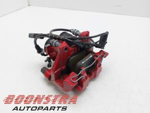 Gebruikte Remklauw (Tang) rechts-achter Mini Countryman (F60) 2.0 16V John Cooper Works ALL4 Prijs € 169,34 Inclusief btw aangeboden door Boonstra Autoparts