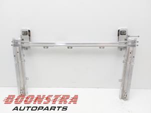 Gebruikte Bumperframe voor Mini Countryman (F60) 2.0 16V John Cooper Works ALL4 Prijs € 99,00 Inclusief btw aangeboden door Boonstra Autoparts