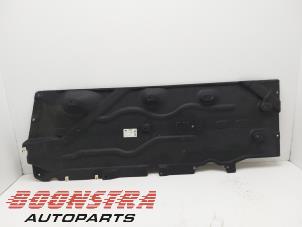 Gebruikte Bodem beschermplaat Mini Countryman (F60) 2.0 16V John Cooper Works ALL4 Prijs € 39,95 Inclusief btw aangeboden door Boonstra Autoparts