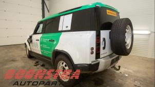 Gebruikte Achterbumper Landrover Defender II 110 3.0 D200 MHEV Prijs € 599,00 Margeregeling aangeboden door Boonstra Autoparts