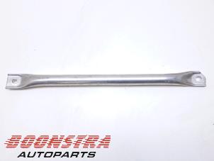 Gebruikte Veerpootbrug BMW 5 serie Touring (G61) 530e 2.0 TwinPower Turbo 16V Prijs € 30,19 Inclusief btw aangeboden door Boonstra Autoparts