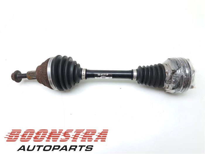 Gebruikte Aandrijfas links-voor Audi S3 Sportback (8VA/8VF) 2.0 T FSI 16V Prijs € 39,95 Margeregeling aangeboden door Boonstra Autoparts