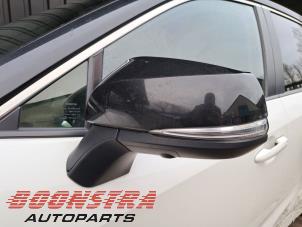 Gebruikte Spiegel Buiten links Toyota RAV4 (A5) 2.5 Plug-in Hybrid 16V AWD Prijs € 695,00 Margeregeling aangeboden door Boonstra Autoparts