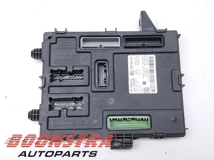 Gebruikte Module Bodycontrol Renault Kadjar (RFEH) 1.2 Energy TCE 130 Prijs € 29,95 Margeregeling aangeboden door Boonstra Autoparts