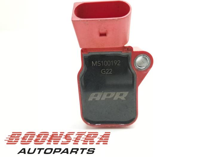 Bobine van een Audi S3 Sportback (8VA/8VF) 2.0 T FSI 16V 2014